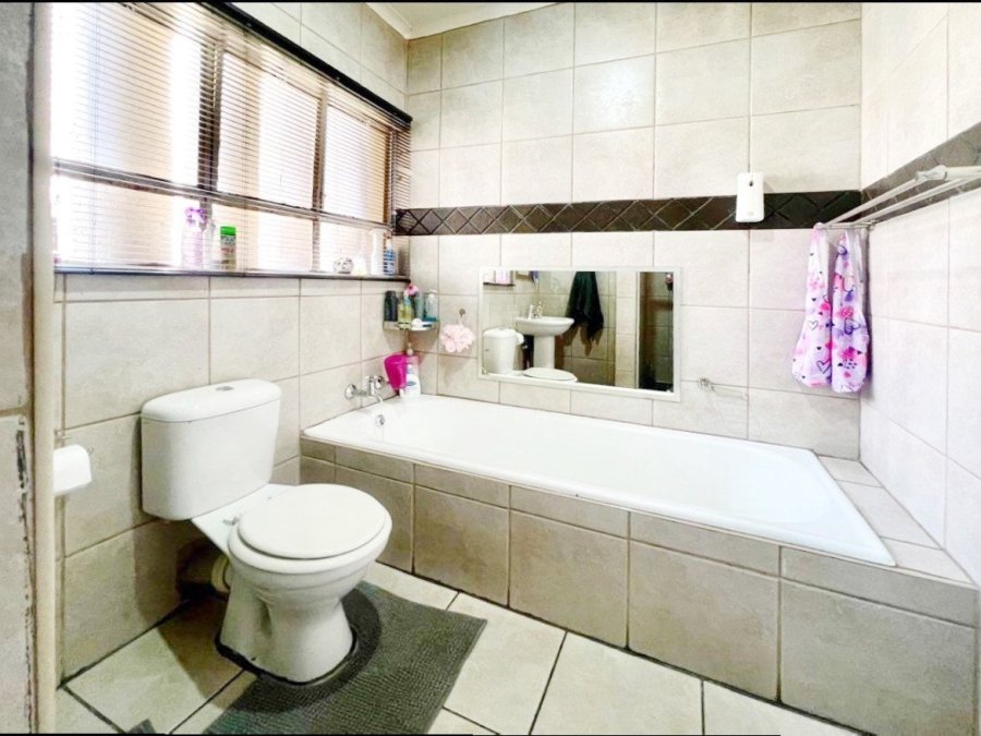 4 Bedroom Property for Sale in Sasolburg Free State